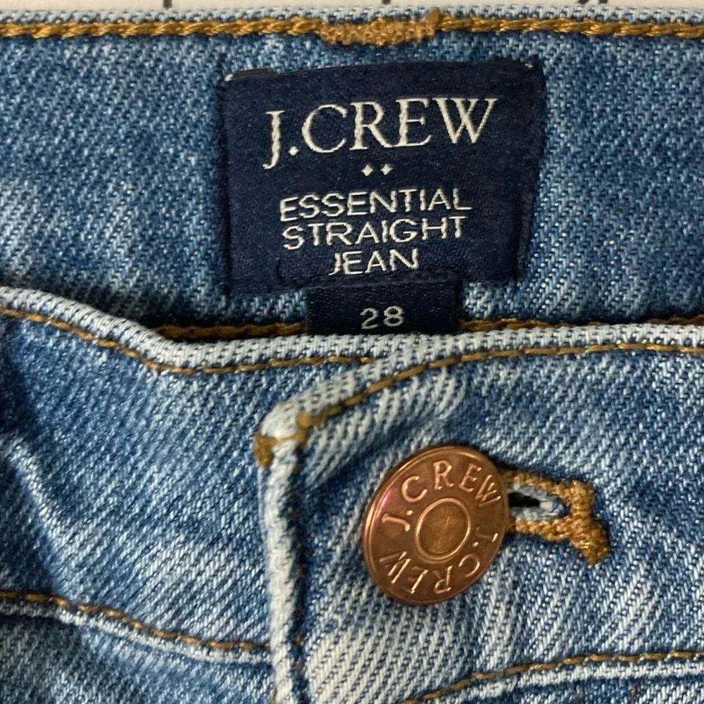 J. Crew Women’s‎ Size 28 Essential Straight Leg Jeans